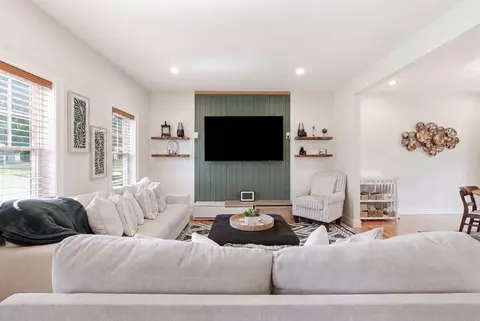 Living - 83 Saint Louis St, Worcester, MA 01607 photo 2 of 3