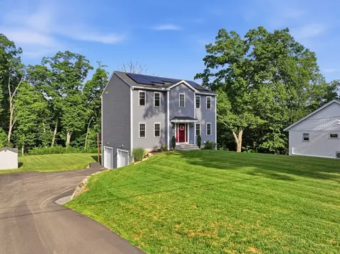Exterior - 83 Saint Louis St, Worcester, MA 01607 photo 2 of 6