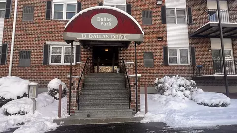 13 Dallas Dr #305, Dracut, MA 01826
