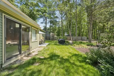 19 Hickory Dr, Worcester, MA 01609 photo 36