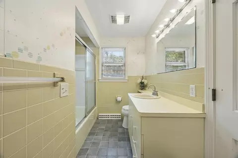 19 Hickory Dr, Worcester, MA 01609 photo 13