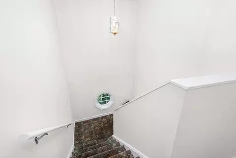 Entry Way - 464 Bank #9, Fall River, MA 02720 photo 2 of 2