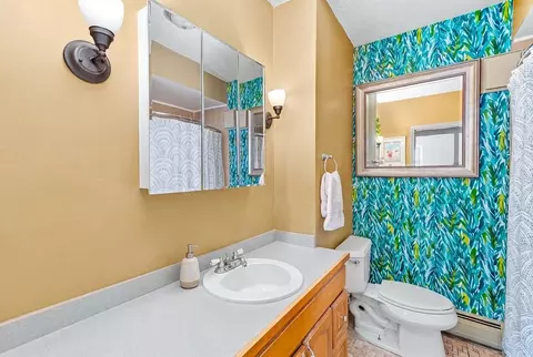 Bath - 464 Bank #9, Fall River, MA 02720 photo 1 of 2
