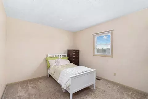 Bedroom - 464 Bank #9, Fall River, MA 02720 photo 2 of 2