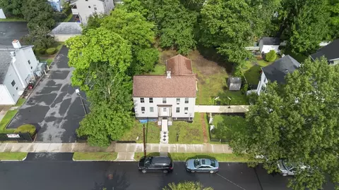 View/Area - 19 Suffolk St, Springfield, MA 01109 photo 2 of 2