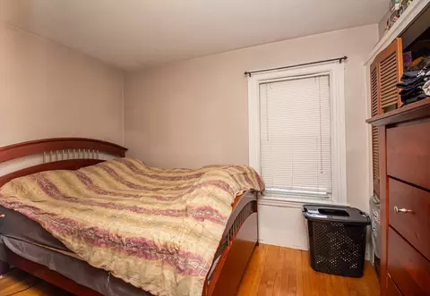 Bedroom - 18 Steele St, Worcester, MA 01607 photo 2 of 4