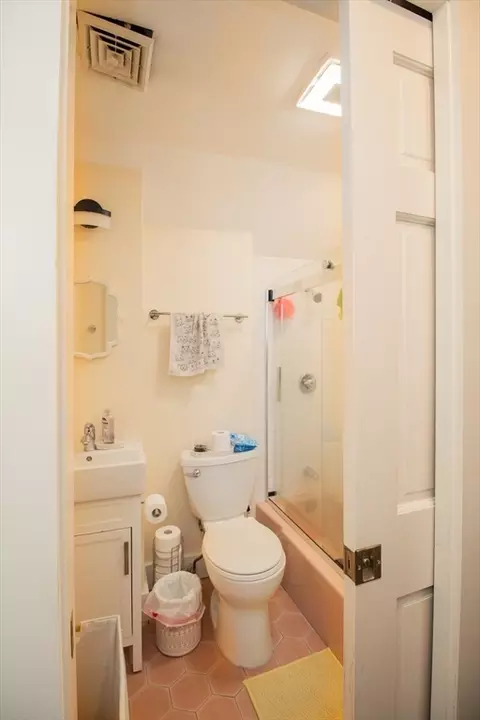 Bath - 18 Steele St, Worcester, MA 01607 photo 1 of 3