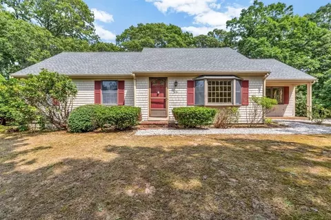 116 Bittersweet Dr, Brewster, MA 02631