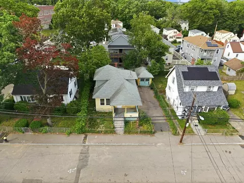 100 Taunton, Hyde Park, MA 02136