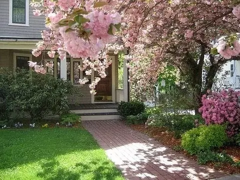 47 Clark St #47, Newton, MA 02459