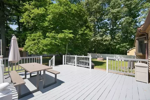 Exterior - 87 Pine St, Walpole, MA 02081 photo 3 of 8