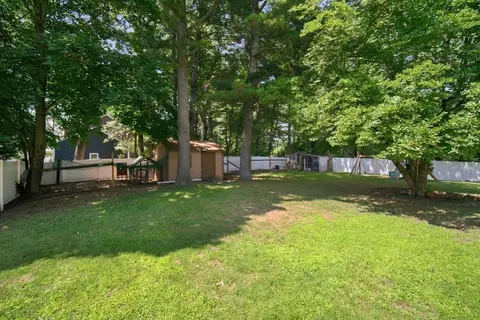Exterior - 87 Pine St, Walpole, MA 02081 photo 7 of 8