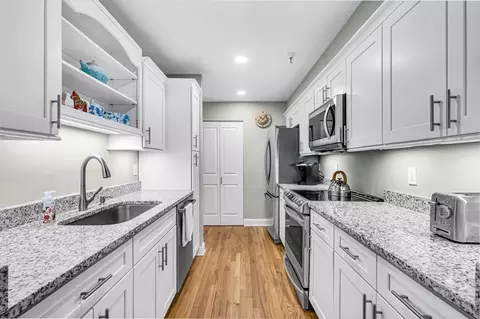235 State St #414, Springfield, MA 01103 photo 5