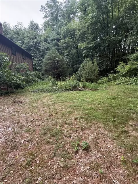 Exterior - 324 Mendon St, Upton, MA 01568 photo 2 of 7