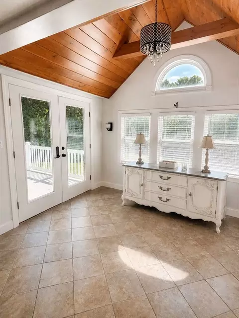 9 Guild Rd, Beverly, MA 01915 photo 3