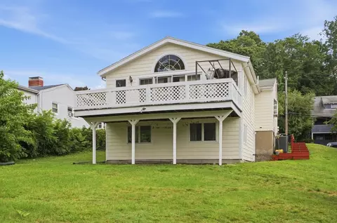 32 Brayton Rd, Boston, MA 02135