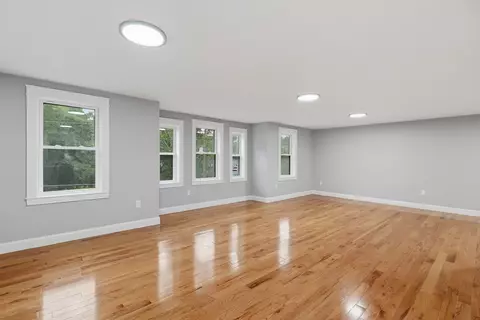 Living - 33 Milford St, Upton, MA 01568 photo 6 of 6