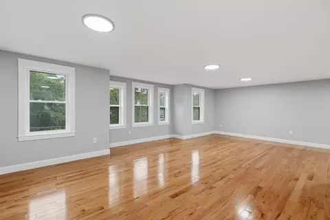 Living - 33 Milford St, Upton, MA 01568 photo 6 of 6