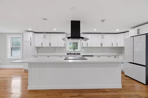 Kitchen - 33 Milford St, Upton, MA 01568 photo 2 of 3
