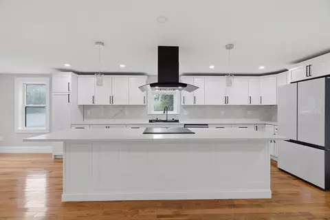 Kitchen - 33 Milford St, Upton, MA 01568 photo 2 of 4
