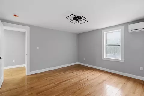 Bedroom - 33 Milford St, Upton, MA 01568 photo 2 of 2