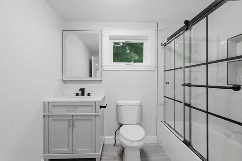 Bath - 33 Milford St, Upton, MA 01568 photo 4 of 4