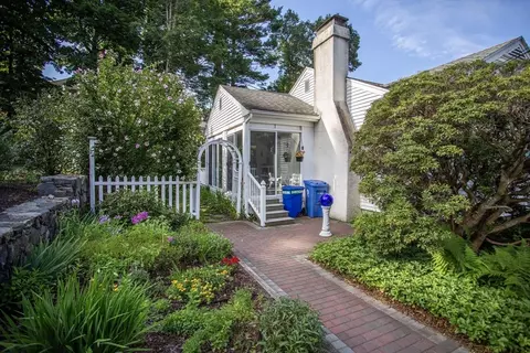 Exterior - 72 Eustis Ave, Wakefield, MA 01880 photo 13 of 20