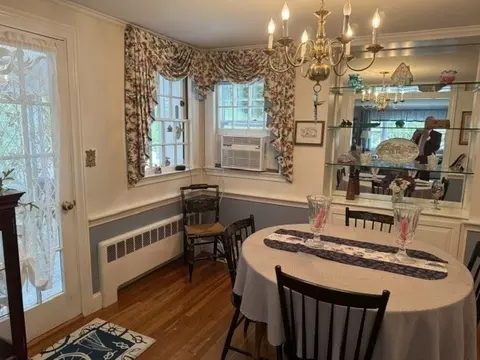 Dining - 72 Eustis Ave, Wakefield, MA 01880 photo 2 of 2