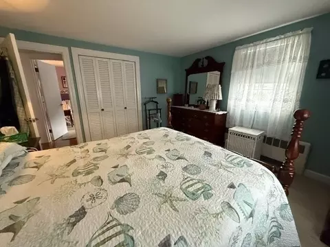 Bedroom - 72 Eustis Ave, Wakefield, MA 01880 photo 5 of 7