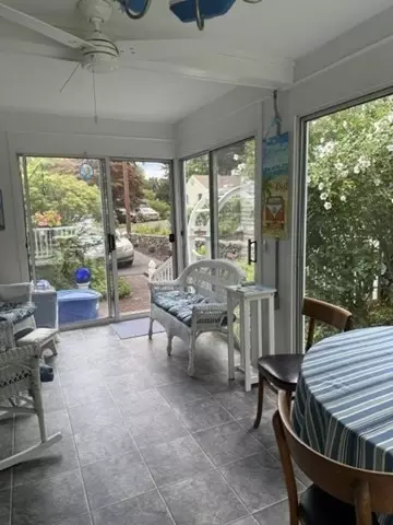 Exterior - 72 Eustis Ave, Wakefield, MA 01880 photo 4 of 20