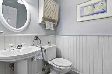 Bath - 63 Front #A, Beverly, MA 01915 photo 1 of 4