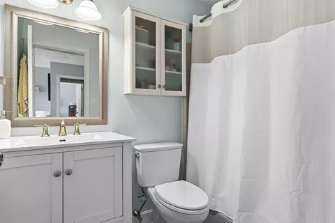 Bath - 63 Front #A, Beverly, MA 01915 photo 3 of 4