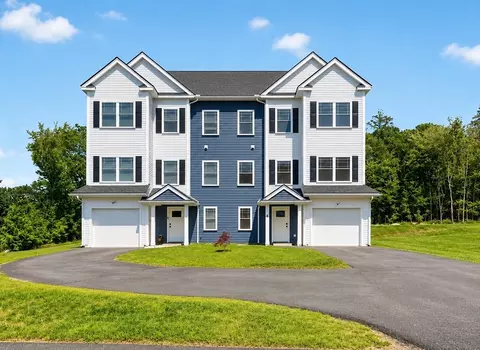 4 Jackson Rd #4, Chelmsford, MA 01863
