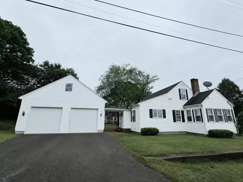 Exterior - 110 Barthel Ave, Gardner, MA 01440 photo 1 of 5