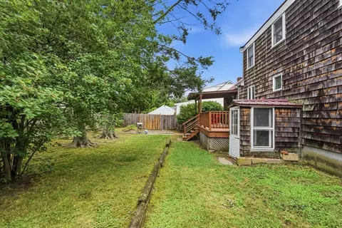 Exterior - 6 Devine Rd, Randolph, MA 02368 photo 8 of 9