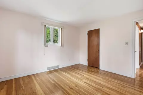 Bedroom - 6 Devine Rd, Randolph, MA 02368 photo 3 of 8