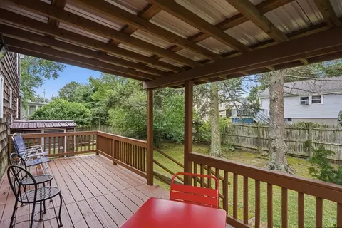 Exterior - 6 Devine Rd, Randolph, MA 02368 photo 6 of 9