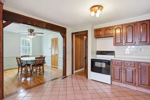Kitchen - 6 Devine Rd, Randolph, MA 02368 photo 4 of 4