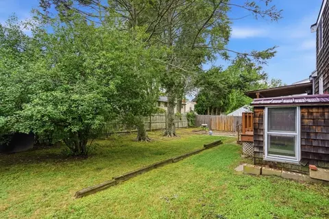 Exterior - 6 Devine Rd, Randolph, MA 02368 photo 7 of 9