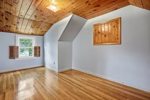 Bedroom - 6 Devine Rd, Randolph, MA 02368 photo 7 of 8