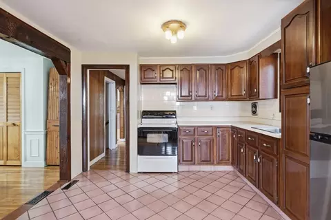 Kitchen - 6 Devine Rd, Randolph, MA 02368 photo 3 of 4