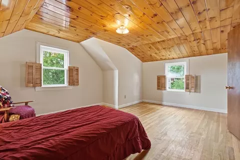 Bedroom - 6 Devine Rd, Randolph, MA 02368 photo 6 of 8