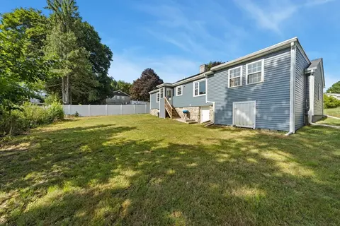 Exterior - 5 5th Ave, Dudley, MA 01571 photo 6 of 7
