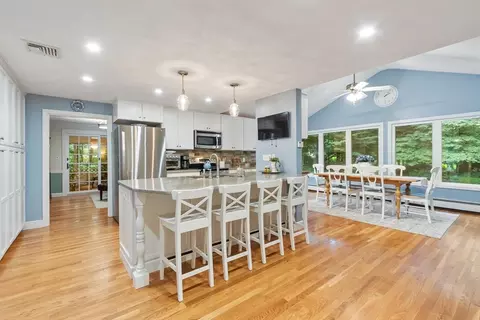 5 Myrtle Dr, Acton, MA 01720 photo 4