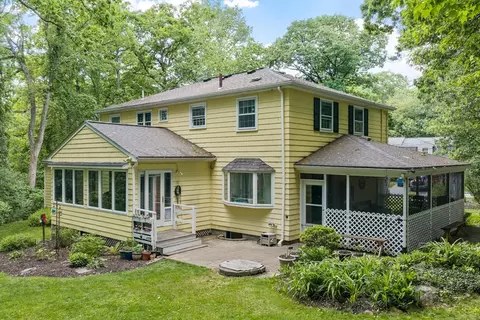 5 Myrtle Dr, Acton, MA 01720 photo 2
