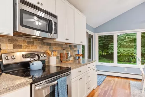 5 Myrtle Dr, Acton, MA 01720 photo 8
