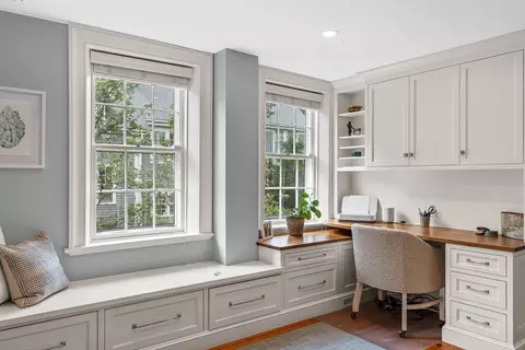 37 Lincoln St, Hingham, MA 02043 photo 18