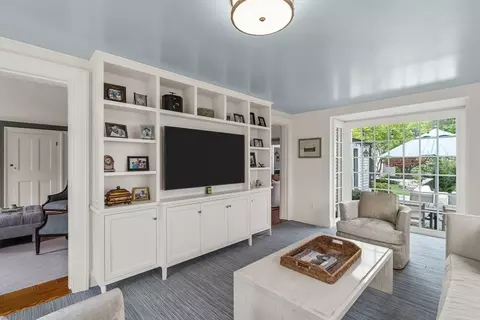 37 Lincoln St, Hingham, MA 02043 photo 13