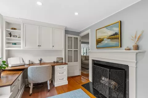 37 Lincoln St, Hingham, MA 02043 photo 16