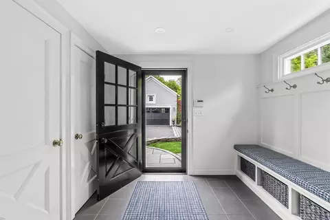 37 Lincoln St, Hingham, MA 02043 photo 9
